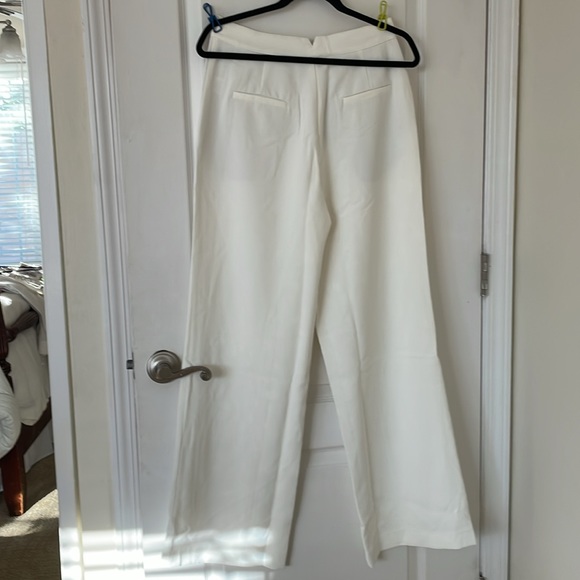 Beautiful pair of Boa, straight leg trousers in white - Picture 4 of 6